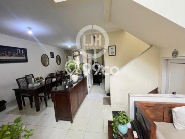 Rumah Luxury Modern Tanpa Renovasi di Alam Sutera Tangerang Rumah Luxury Modern Tanpa Renovasi di Alam Sutera Tangerang