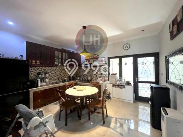 Dijual Rumah Luas Elegan Dengan View Cantik di BSD, Tangerang Dijual Rumah Luas Elegan Dengan View Cantik di BSD, Tangerang