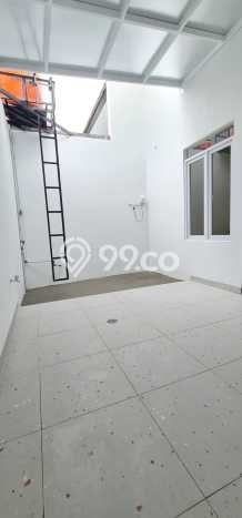 Rumah Modern 2 Kamar LT 108m2 di Taman Kopo Indah Rumah Modern 2 Kamar LT 108m2 di Taman Kopo Indah