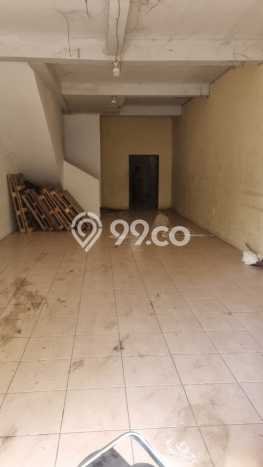 Disewakan Ruko di Kawasan Ramai Taman Holis Indah Luas 180m2 Disewakan Ruko di Kawasan Ramai Taman Holis Indah Luas 180m2