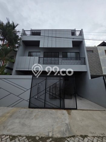 Rumah Luxury Modern Siap Huni di Taman Palem Jakarta Barat Rumah Luxury Modern Siap Huni di Taman Palem Jakarta Barat