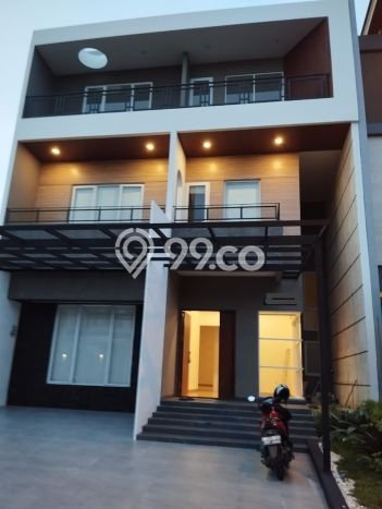 Hunian Elit LB 450m2 Siap Pakai Desain Elegan di Alam Sutera, Tangerang Hunian Elit LB 450m2 Siap Pakai Desain Elegan di Alam Sutera, Tangerang