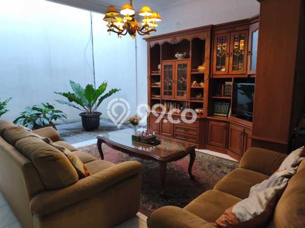 Ready to Use! Premium House LT 180m2 Desain Elegan di Puri Indah Ready to Use! Premium House LT 180m2 Desain Elegan di Puri Indah