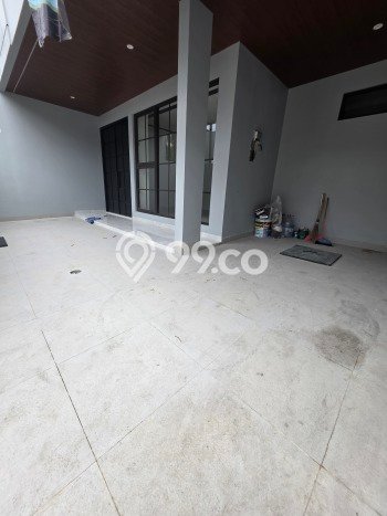 Rumah Luxury Modern Siap Huni di Taman Palem Jakarta Barat Rumah Luxury Modern Siap Huni di Taman Palem Jakarta Barat
