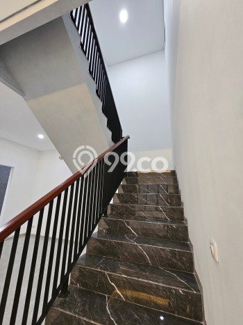 Rumah Luxury Modern Tanpa Renovasi di Alam Sutera Tangerang Rumah Luxury Modern Tanpa Renovasi di Alam Sutera Tangerang