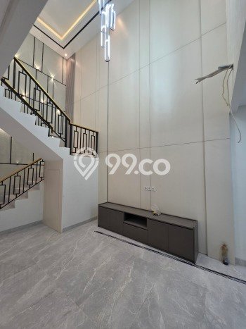 Rumah Luxury Modern Siap Huni di Taman Palem Jakarta Barat Rumah Luxury Modern Siap Huni di Taman Palem Jakarta Barat