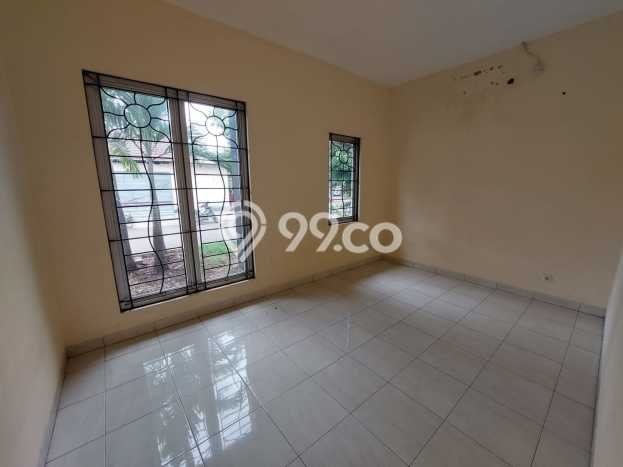 Jual Cepat Rumah LT 144m² / LB 55m² di Kawasan Bisnis Harapan Indah, Bekasi Jual Cepat Rumah LT 144m² / LB 55m² di Kawasan Bisnis Harapan Indah, Bekasi