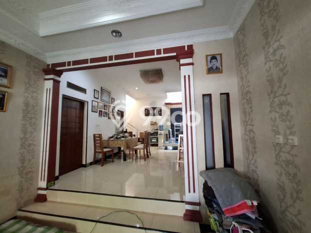 Rumah Modern 3 KT di Harapan Indah Bekasi Semi Furnished Rumah Modern 3 KT di Harapan Indah Bekasi Semi Furnished