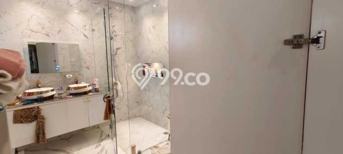 Rumah Mewah LB 260m2 Siap Huni Desain Elegan di Pulomas, Jakarta Timur Rumah Mewah LB 260m2 Siap Huni Desain Elegan di Pulomas, Jakarta Timur