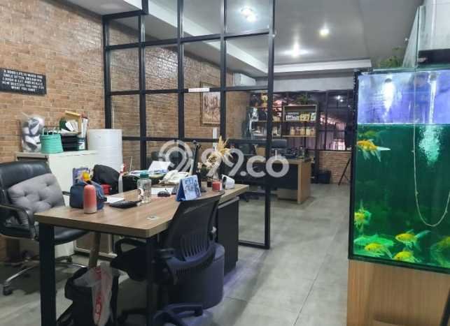 Ruko Dijual di Jakarta Timur LT 242m2 & LB 360m2 Lokasi Terbaik! Ruko Dijual di Jakarta Timur LT 242m2 & LB 360m2 Lokasi Terbaik!