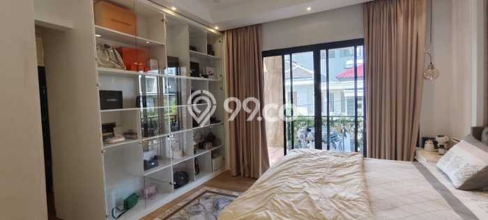 Rumah Mewah LB 260m2 Siap Huni Desain Elegan di Pulomas, Jakarta Timur Rumah Mewah LB 260m2 Siap Huni Desain Elegan di Pulomas, Jakarta Timur