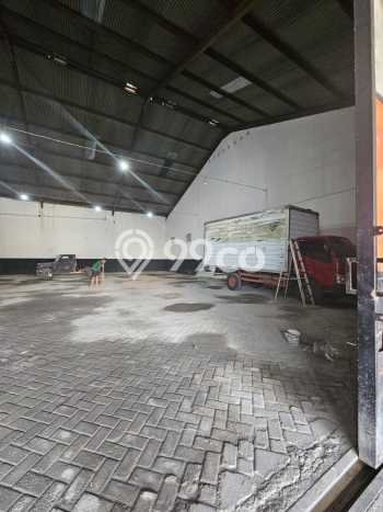 PRIME LOCATION! Gudang Kawasan Blimbing, Luas 400m2m², Kawasan Ramai, Siap Untuk Digunakan PRIME LOCATION! Gudang Kawasan Blimbing, Luas 400m2m², Kawasan Ramai, Siap Untuk Digunakan