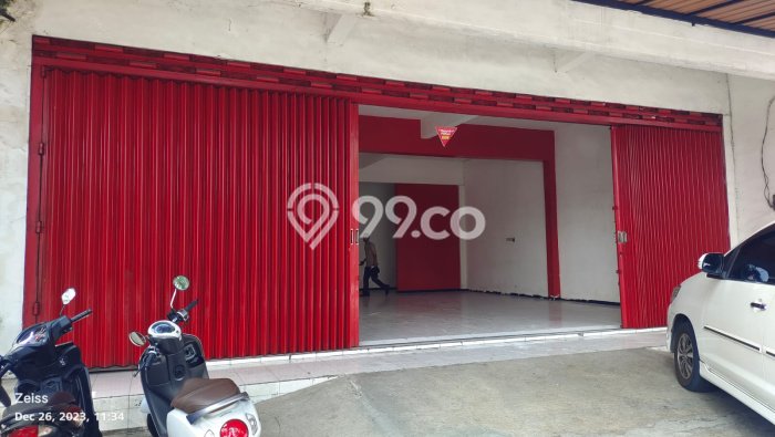 Ruko untuk disewa di Blimbing punya LT 170m2 & LB 240m2 harga sewa kompetitif Ruko untuk disewa di Blimbing punya LT 170m2 & LB 240m2 harga sewa kompetitif