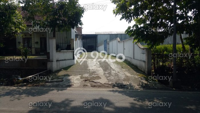 Gudang Dijual di Malang LT 1293m2 & LB 999m2 Lokasi Terbaik! Gudang Dijual di Malang LT 1293m2 & LB 999m2 Lokasi Terbaik!