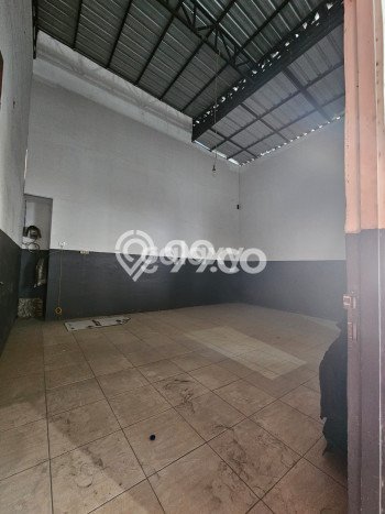 Gudang paling strategis disewakan di Blimbing Malang Gudang paling strategis disewakan di Blimbing Malang