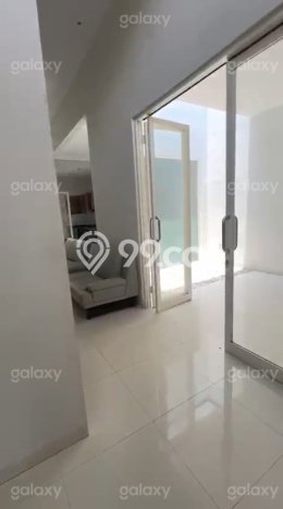 Rumah Strategis di , 3 KT, Area Nyaman, Luas 300m2m² LB 250m2m² Rumah Strategis di , 3 KT, Area Nyaman, Luas 300m2m² LB 250m2m²
