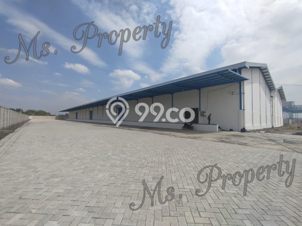 Gudang Kawasan Krian, Luas 5704m2m², Lokasi Bisnis, Siap Operasional Gudang Kawasan Krian, Luas 5704m2m², Lokasi Bisnis, Siap Operasional