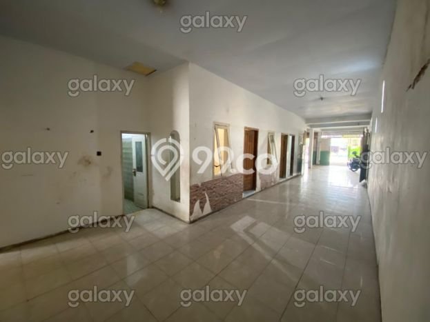 Ruko di Pakis, Luas 420m2m², Area Komersial, Siap Usaha Ruko di Pakis, Luas 420m2m², Area Komersial, Siap Usaha