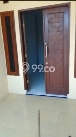 Lokasi strategis! Rumah siap pakai disewakan di Cipondoh LB 61m2 Lokasi strategis! Rumah siap pakai disewakan di Cipondoh LB 61m2