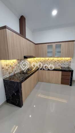 Dijual Rumah 3 Kamar Lokasi Ideal Bagus dan Strategis di Cipondoh Dijual Rumah 3 Kamar Lokasi Ideal Bagus dan Strategis di Cipondoh