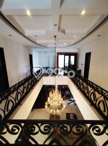 Rumah Luxury Modern Tanpa Renovasi di Radio Dalam Jakarta Selatan Rumah Luxury Modern Tanpa Renovasi di Radio Dalam Jakarta Selatan