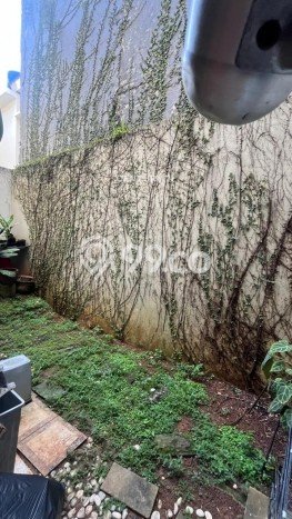 Rumah Modern Cantik 2 KT Siap Huni di Ciputat Rumah Modern Cantik 2 KT Siap Huni di Ciputat