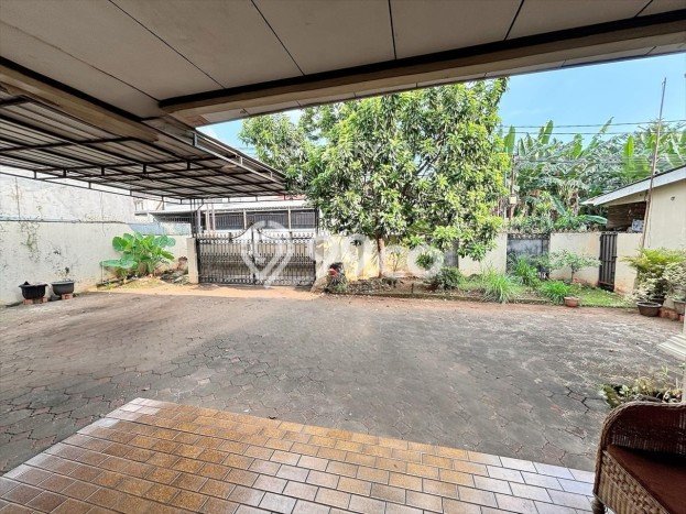 Jual Rumah Mewah Megah Dengan View Cantik di Ulujami, Jakarta Selatan Jual Rumah Mewah Megah Dengan View Cantik di Ulujami, Jakarta Selatan