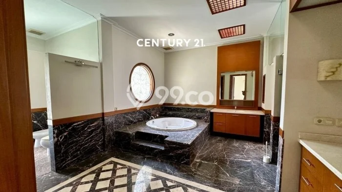 For Sale! Premium House LT 665m2 Desain Elegan di Pondok Indah For Sale! Premium House LT 665m2 Desain Elegan di Pondok Indah