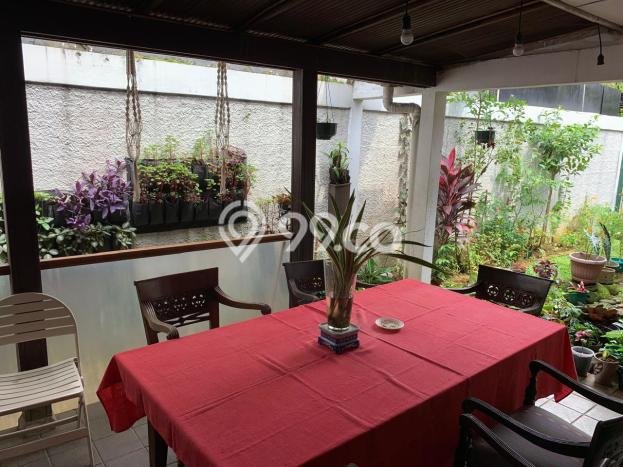 Rumah 3 Kamar Dekat dengan Fasilitas Umum, Jakarta Selatan - Lokasi Premium Rumah 3 Kamar Dekat dengan Fasilitas Umum, Jakarta Selatan - Lokasi Premium