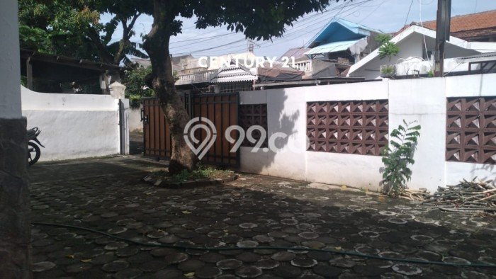 Rumah Luas Asri 3 KT Siap Pakai di Bintaro Jakarta Selatan Rumah Luas Asri 3 KT Siap Pakai di Bintaro Jakarta Selatan