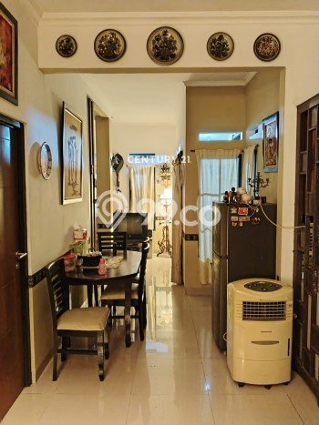 Rumah Strategis Modern Lb 180m2 di Pondok Aren, Tangerang Selatan Rumah Strategis Modern Lb 180m2 di Pondok Aren, Tangerang Selatan