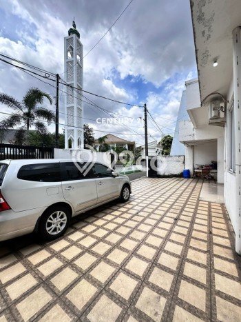 Ready to Use! Luxury House LT 296m2 Desain Modern di Tanah Kusir Ready to Use! Luxury House LT 296m2 Desain Modern di Tanah Kusir
