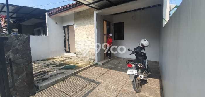 Rumah Luas Asri 3 KT Siap Huni di Taman Kopo Indah Bandung Rumah Luas Asri 3 KT Siap Huni di Taman Kopo Indah Bandung