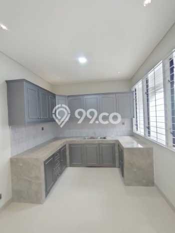 Rumah Luas Asri 3 KT Siap Huni di Taman Holis Indah Bandung Rumah Luas Asri 3 KT Siap Huni di Taman Holis Indah Bandung