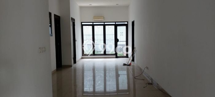 Rumah EXCLUSIVE! di Batununggal, Bandung, LT 200m2m² LB 120m2m², HARGA SPESIAL Rumah EXCLUSIVE! di Batununggal, Bandung, LT 200m2m² LB 120m2m², HARGA SPESIAL