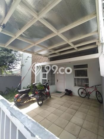 Dijual Rumah 4 Kamar Lokasi Ideal Nyaman dan Strategis di Arcamanik Dijual Rumah 4 Kamar Lokasi Ideal Nyaman dan Strategis di Arcamanik