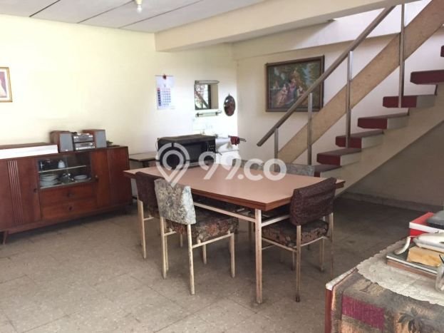DIJUAL CEPAT! Rumah di Burangrang, Bandung, Luas 354m² Bangunan 210m² BISA KPR! DIJUAL CEPAT! Rumah di Burangrang, Bandung, Luas 354m² Bangunan 210m² BISA KPR!
