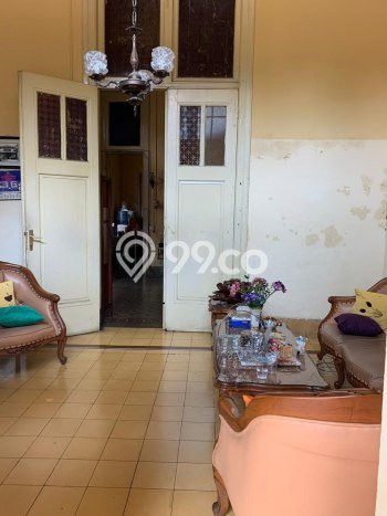 Rumah Elit Modern Tanpa Renovasi di Gatot Subroto Bandung Rumah Elit Modern Tanpa Renovasi di Gatot Subroto Bandung