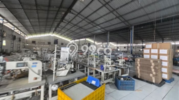 Gudang bagus disewakan di Tugu Semarang dengan LB 3000m2 harga sewa terbaik Gudang bagus disewakan di Tugu Semarang dengan LB 3000m2 harga sewa terbaik