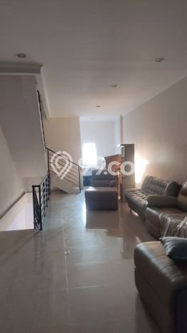 Ruko Dijual di Bekasi LT 98m2 & LB 210m2 Lokasi Terbaik! Ruko Dijual di Bekasi LT 98m2 & LB 210m2 Lokasi Terbaik!