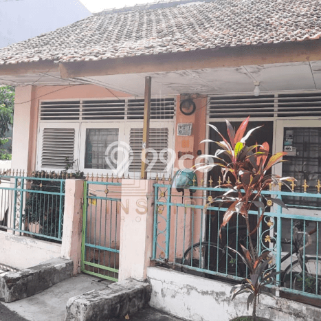 Rumah Mewah LB 110m2 Siap Pakai Desain Elegan di Tanjung Duren, Jakarta Barat Rumah Mewah LB 110m2 Siap Pakai Desain Elegan di Tanjung Duren, Jakarta Barat