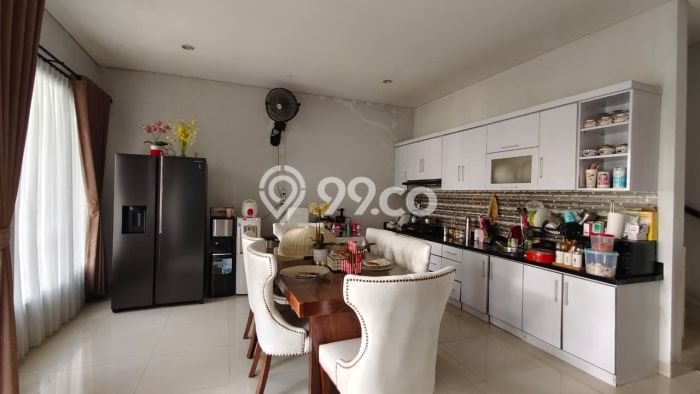 Rumah Elit Modern Tanpa Renovasi di Ulujami Jakarta Selatan Rumah Elit Modern Tanpa Renovasi di Ulujami Jakarta Selatan