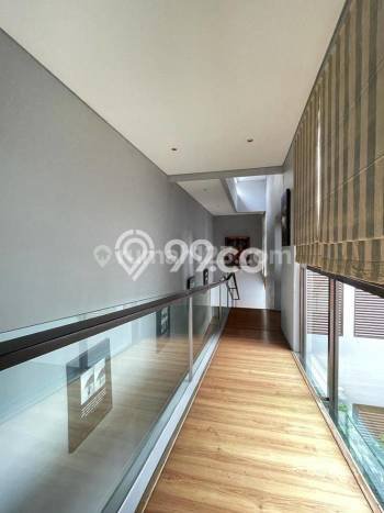 Ready to Use! Luxury House LT 400m2 Desain Modern di Permata Buana Ready to Use! Luxury House LT 400m2 Desain Modern di Permata Buana
