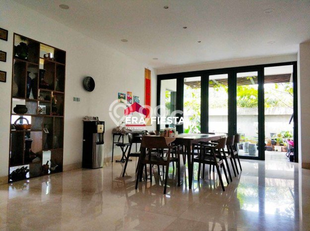 Rumah Luxury Siap Huni di Jakarta Barat Fasilitas Lengkap Rumah Luxury Siap Huni di Jakarta Barat Fasilitas Lengkap