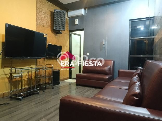 For Sale! Luxury House LT 240m2 Desain Elegan di Joglo For Sale! Luxury House LT 240m2 Desain Elegan di Joglo
