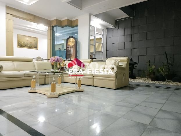 For Sale! Luxury House LT 240m2 Desain Elegan di Joglo For Sale! Luxury House LT 240m2 Desain Elegan di Joglo