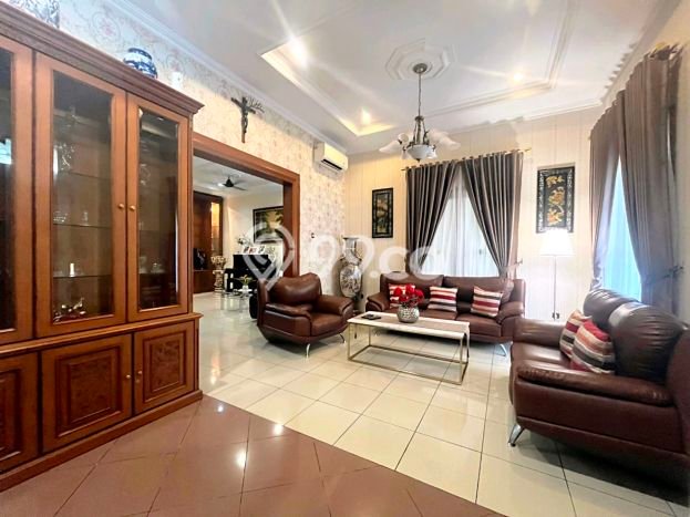 Jual Rumah Mewah Megah Dengan View Cantik di Permata Buana, Jakarta Barat Jual Rumah Mewah Megah Dengan View Cantik di Permata Buana, Jakarta Barat