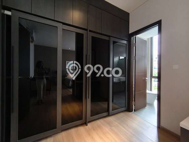 Dijual Rumah Luas Elegan Dengan View Eksklusif di Pantai Mutiara, Jakarta Utara Dijual Rumah Luas Elegan Dengan View Eksklusif di Pantai Mutiara, Jakarta Utara