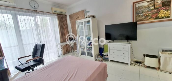 Jarang Ada! Rumah Sewa 5 Kamar Bagus Siap Huni Citraland Jarang Ada! Rumah Sewa 5 Kamar Bagus Siap Huni Citraland