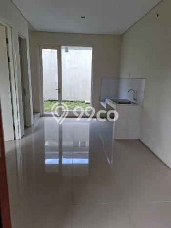 Dijual Hunian Rumah Terawat 2 Kamar di Citraland, Surabaya Dijual Hunian Rumah Terawat 2 Kamar di Citraland, Surabaya
